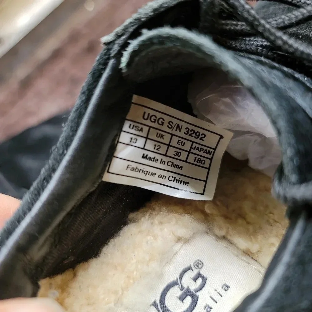 UGG AUSTRALIA 3292 Boys Toddler 13 EU 30 Black Sue